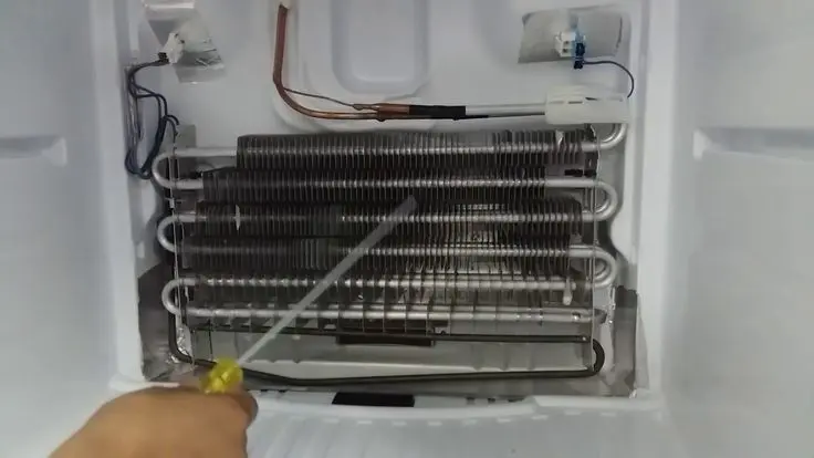 Refrigeradora No Enfría ni Congela: Posibles Causas y Soluciones